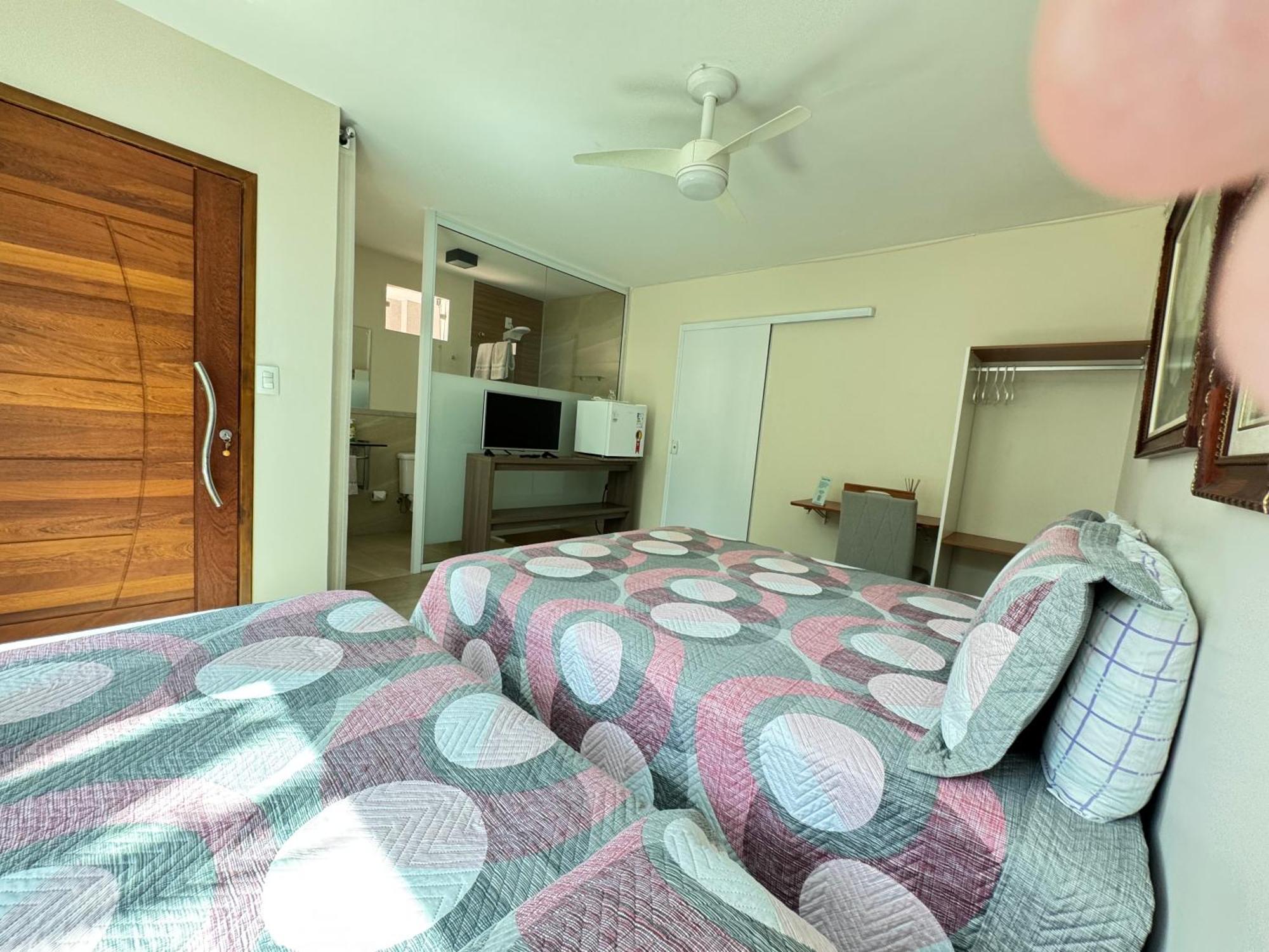 Pousada Familiar Vilage Bed & Breakfast Homestay Volta Redonda Eksteriør billede